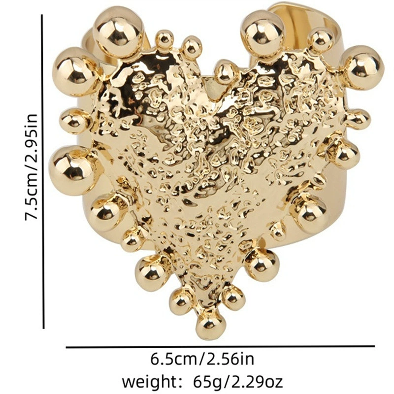 Brand retro golden metal small design bracelet, high-quality style