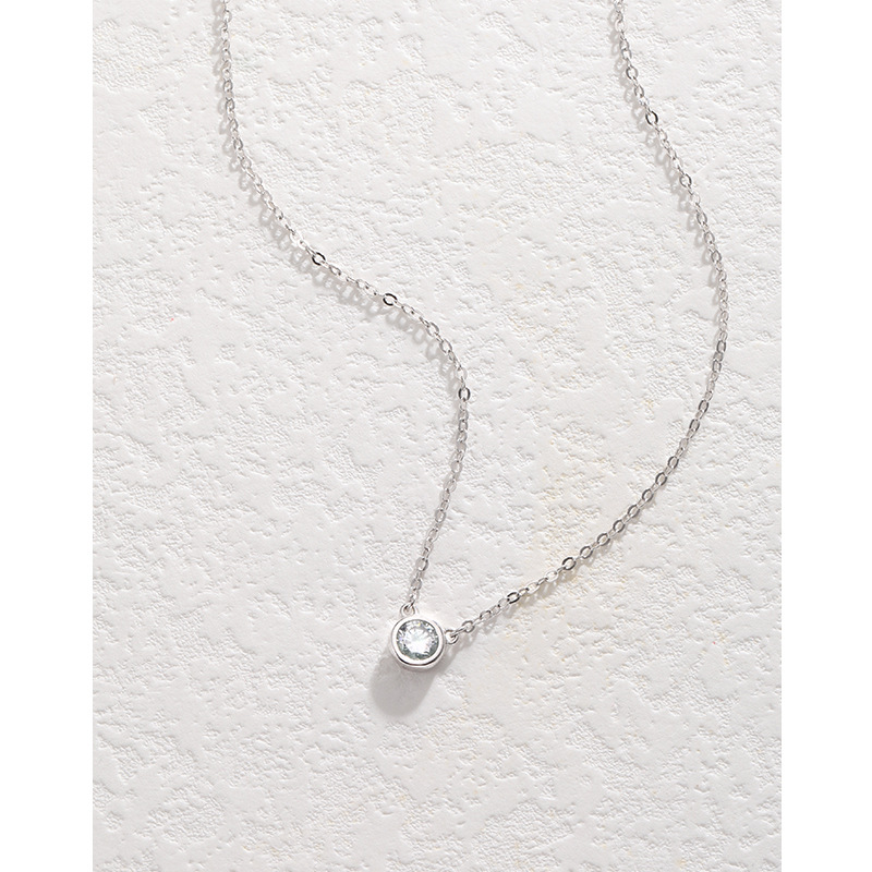 S925 plata esterlina simple solo diamante collar mujeres luz de lujo temperamento nicho diseño sensación un diamante ZIRCON colgante clavícula cadena