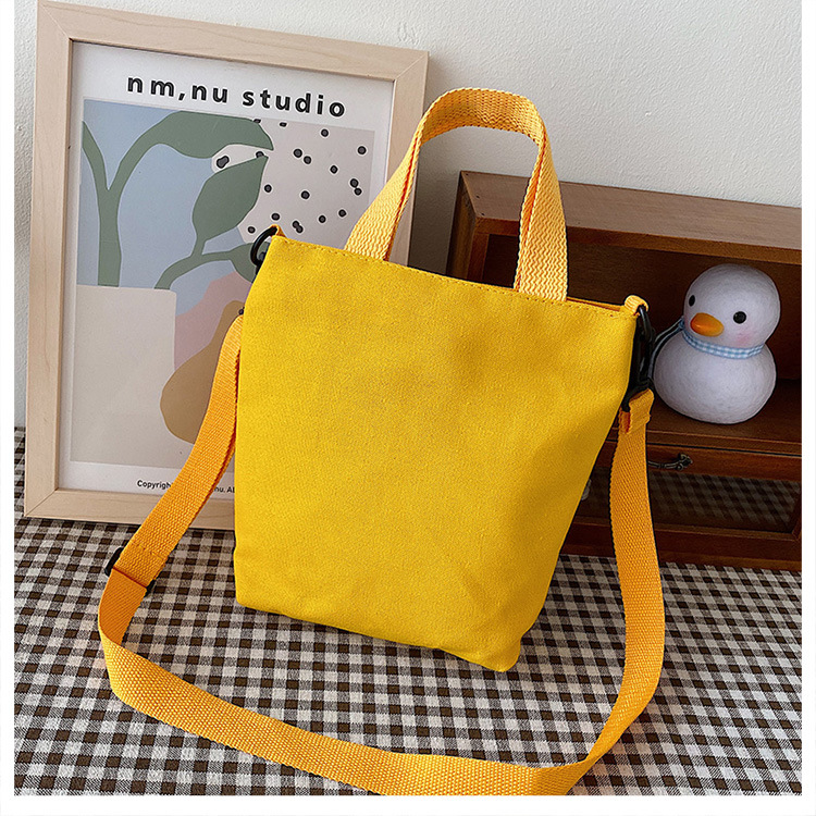 Japanese-style InS-style cute cartoon bear doll, girl student canvas crossbody bag, funny and unique single-shoulder bag undefined