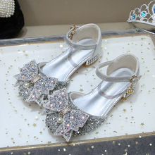 儿童高跟鞋小女孩凉鞋夏季新款女宝童鞋软底银色演出鞋女童公主鞋