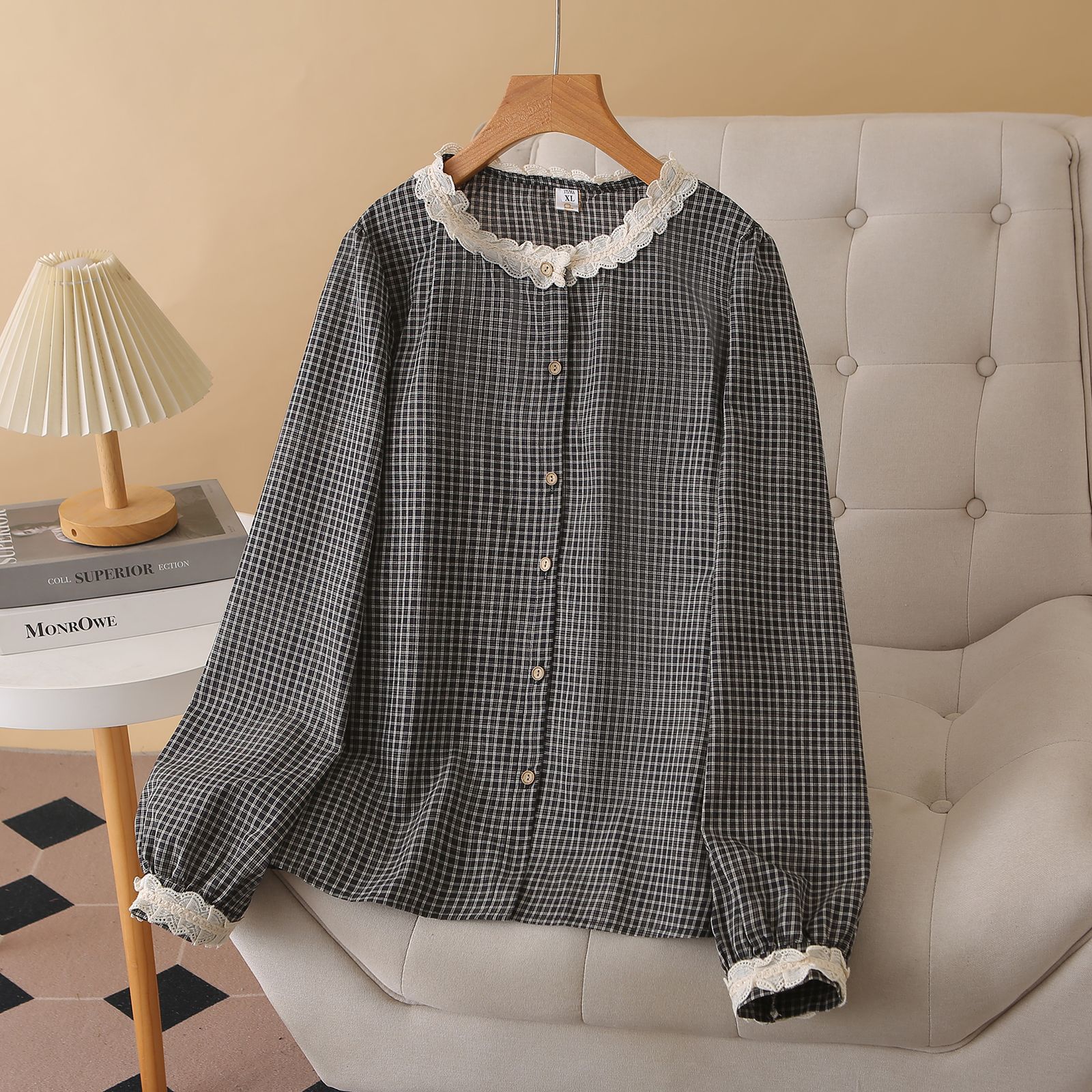 2025 Autumn Large Size Plaid Shirt Women's Long Sleeve Cardigan Fat mm Lace Collar Top Retro Style Slim Shirt 668