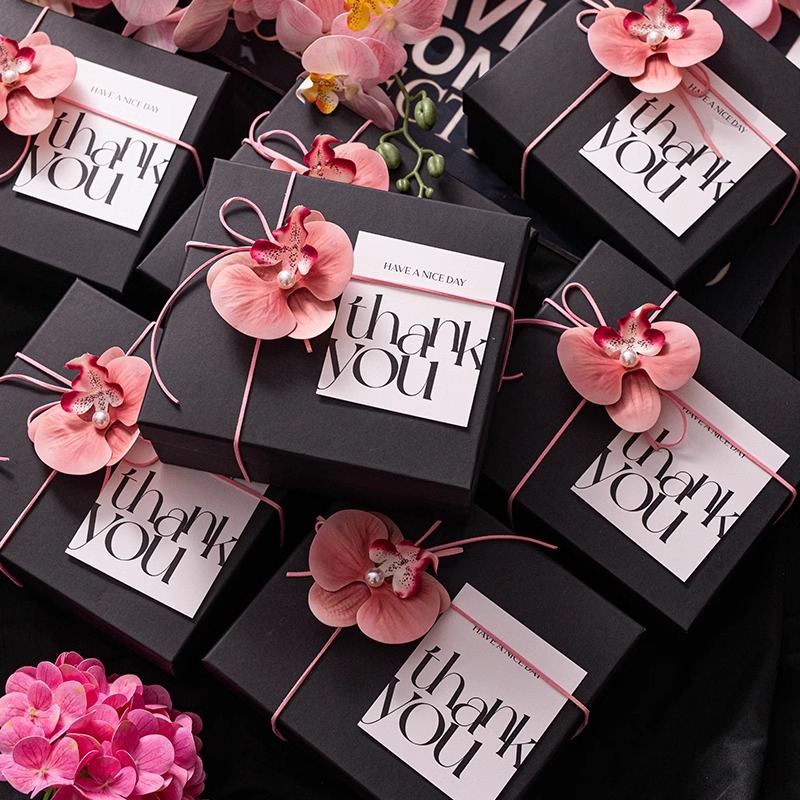 La industria de belleza abrió una caja de regalo para acompañar al salón de belleza para enviar a los clientes un regalo creativo de alto nivel de martillo de 18 cajas vacías lujosas