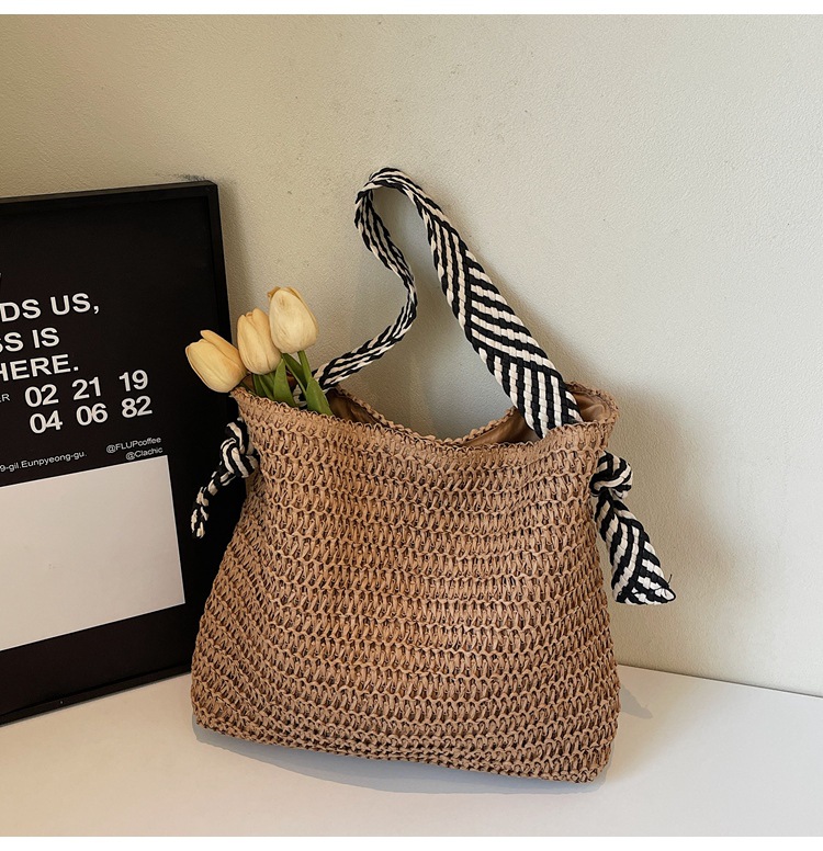 Summer large-capacity straw woven bag for women, 2025 new style seaside and beach vacation single-shoulder bag, commuter tote bucket bag undefined