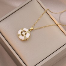 项链女日韩风旋转四叶花锆石项链时尚跨境欧美花瓣新款锁骨链饰品