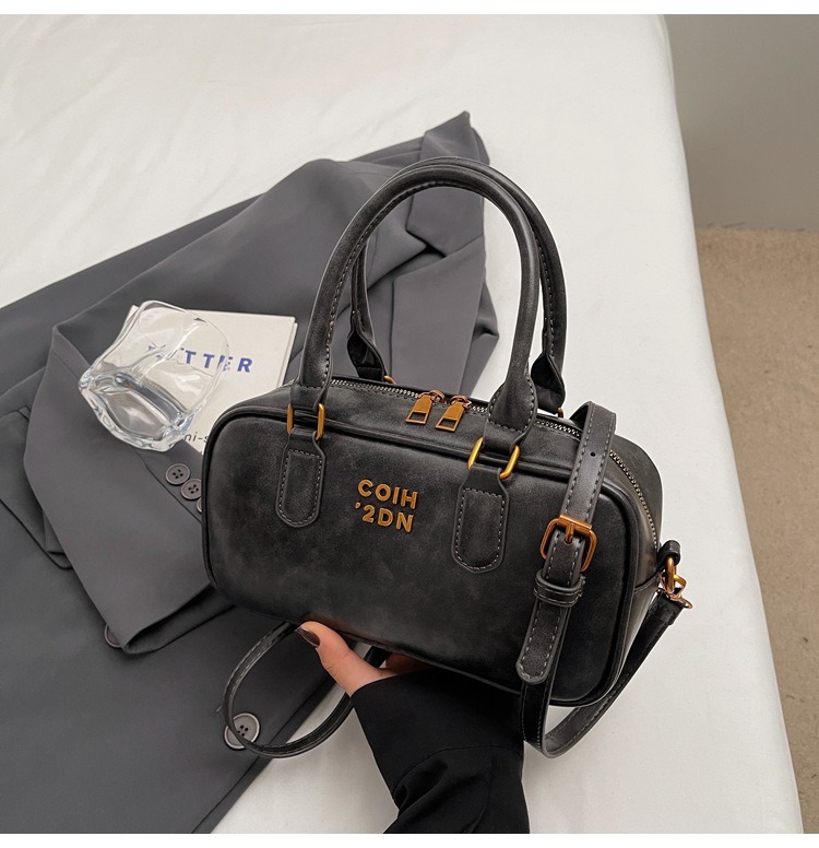 펜던트가 없는 블랙