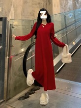 设计感V领长款过膝卫衣裙胖MM特大码300斤春秋宽松遮肚显瘦连衣裙