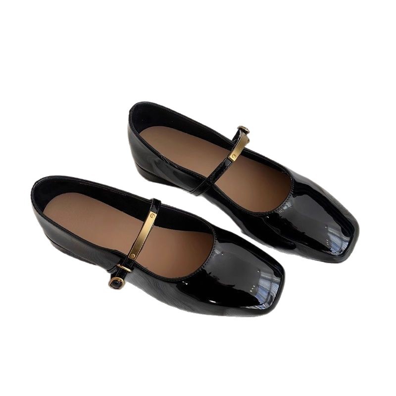 Zapatos franceses superficiales para mujeres 2026 verano nuevo cuero esmalte rojo viento de noche cabeza cuadrada de talón bajo zapatos de cuero plano Mary Jane