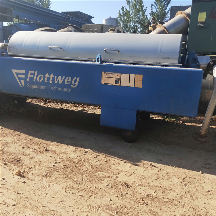 出售二手卧螺沉降离心机二手355型卧螺沉降离心机