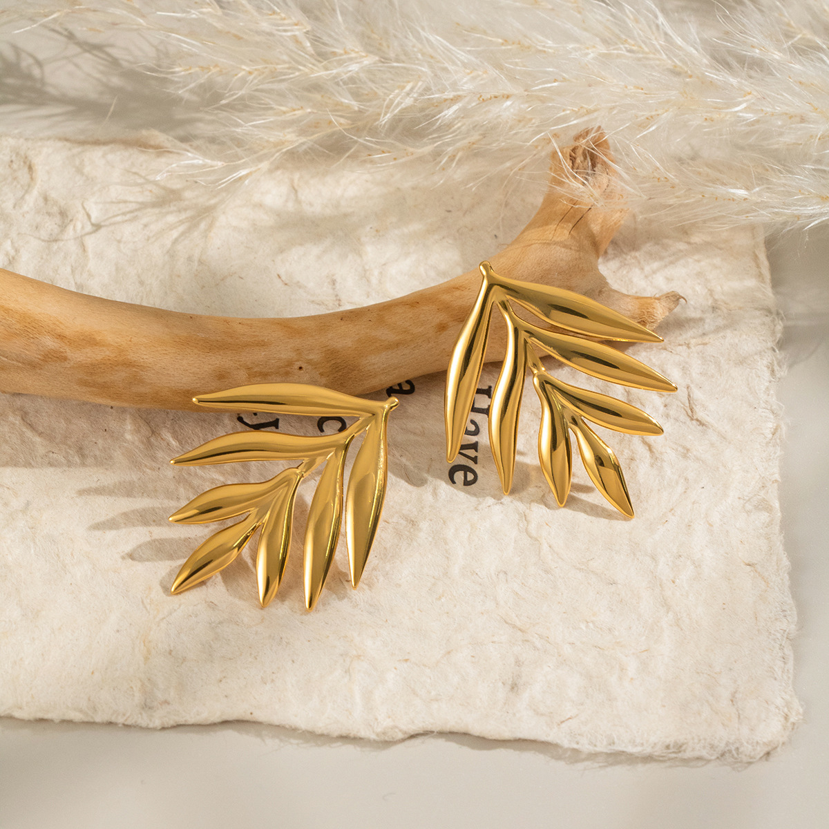 Leaf-shapepd Stud Earrings Personalized And Mori Park Princess Fashion Stainless Steel Studs