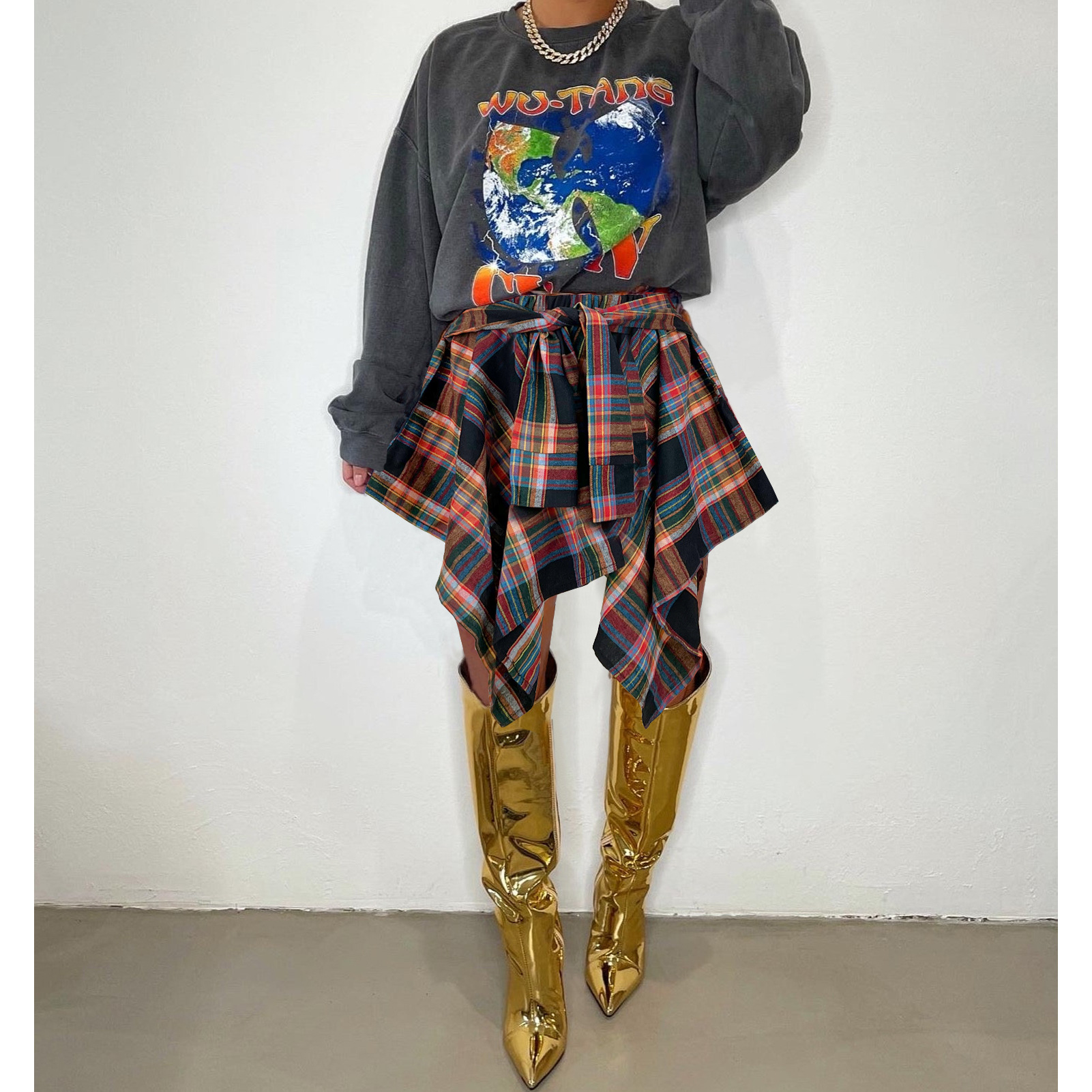 6556 红黄色模特图 4.jpg