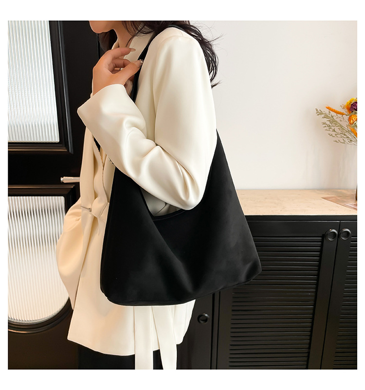 Retro casual commuting large-capacity bag for women, 2024 new autumn and winter suede tote bag, niche casual single-shoulder bag undefined