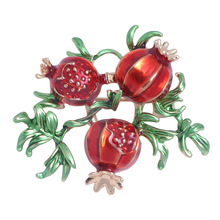 阮昊流行跨境可爱石榴滴油花卉胸花时尚一字别针丝巾扣水果胸针