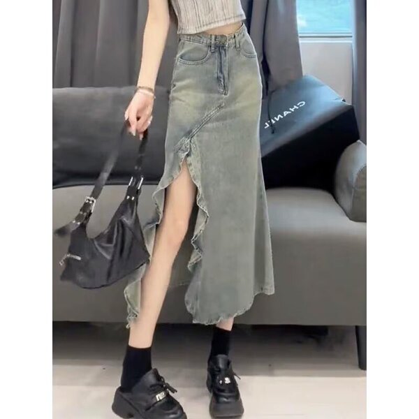 Small design summer denim skirt