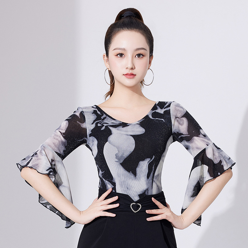 Summer Latin Dance Printed Mid-Sleeve Seven-point Sleeve Dancing Clothes Slim Modern Dance Top Women's New Horn Sleeve Practice