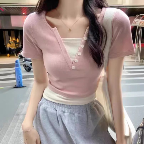 Hot girl pink shoulder short-sleeved T-shirt for women in summer design niche slim fit and slim fake two-piece V-neck short top