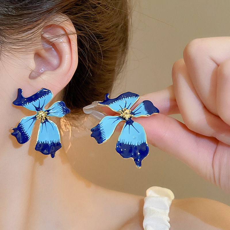 Aguja de plata, estilo de vacaciones azul, pendientes de lazo de flores suaves, pendientes de moda fresca, pendientes de ambiente dulce