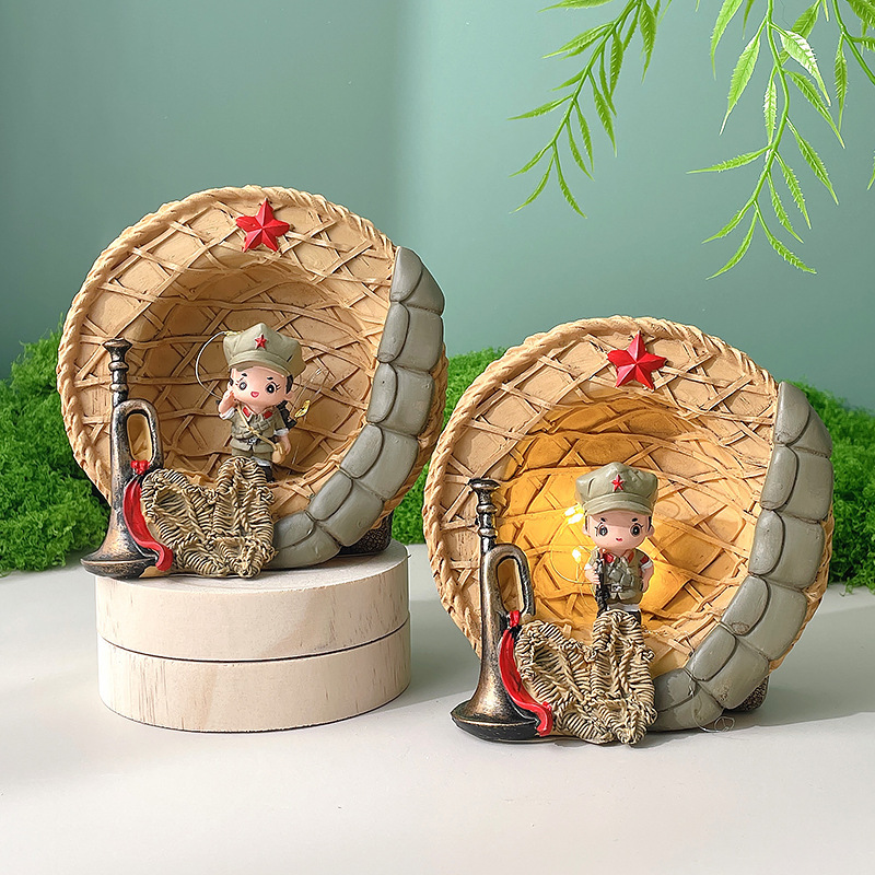 크리에이티브 어린이날 선물 장식품 붉은 군대 군인 형제 풍경 수지 장식품 수공예 장식품 생일 선물