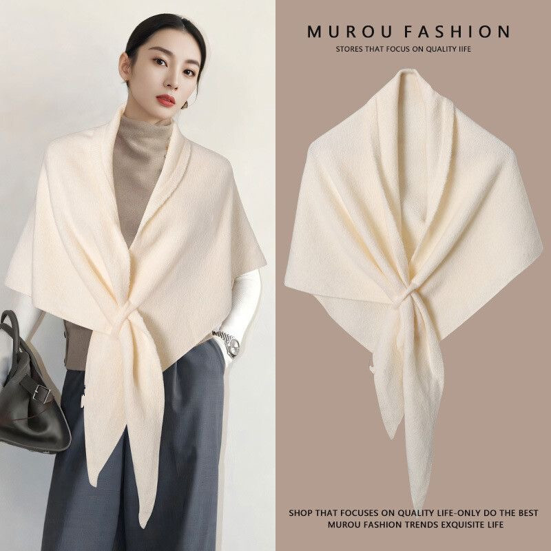 Cachecol triangular de tricô em mistura de lã para mulher inverno_voghion.com