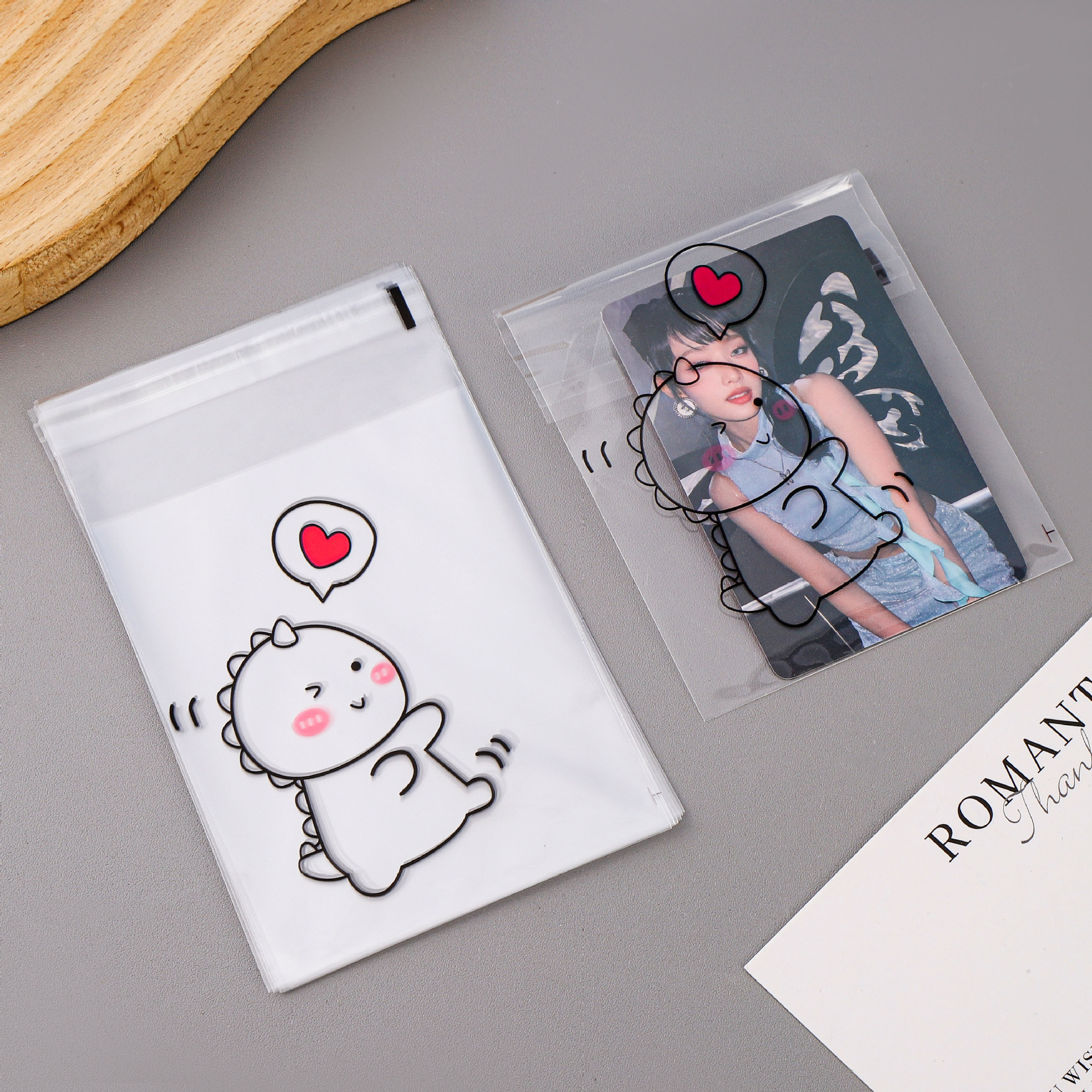 윙크하는 작은 공룡 (50 장) 8*10+3