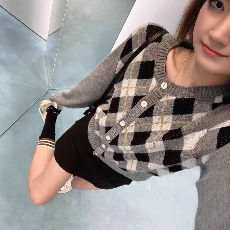 赵辰晨 撞色菱格针织开衫女秋季2025新款学院风减龄洋气长袖外套|undefined