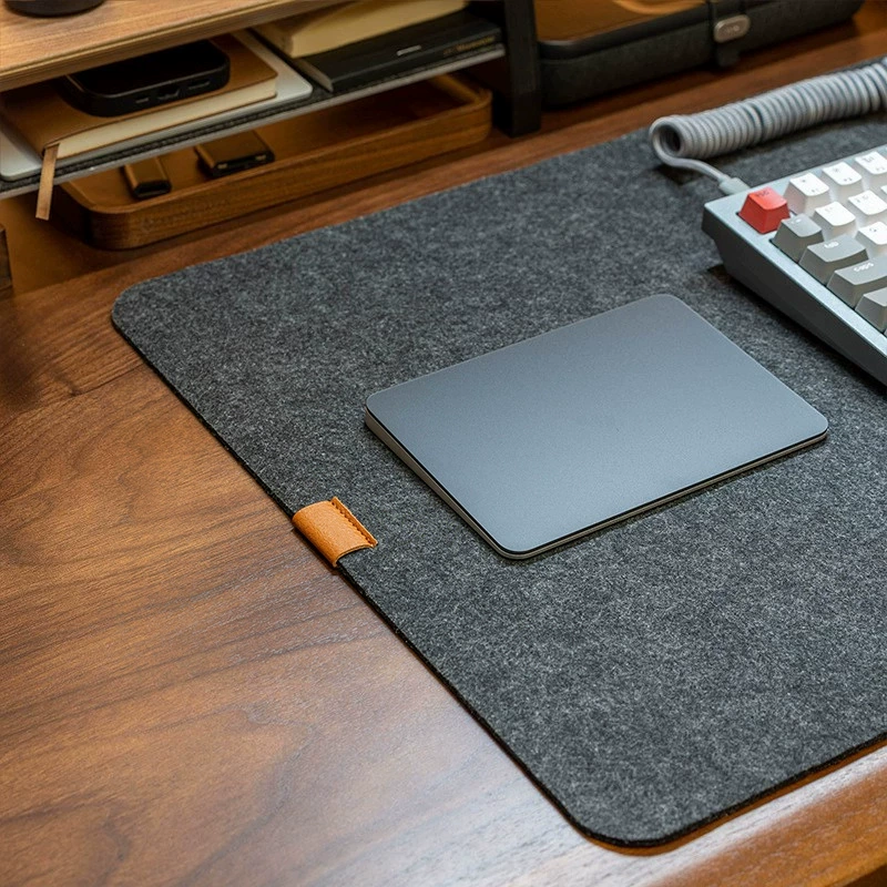Big mouse, teaching laptop, table mat, table non-slip wristband