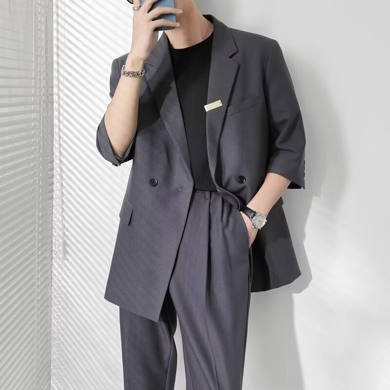 Herren-Blazer-Anzugset mit kurzen Ärmeln und lockerer Passform – lässig, leicht, atmungsaktiv und modern. Leicht und angenehm zu tragen._voghion.com
