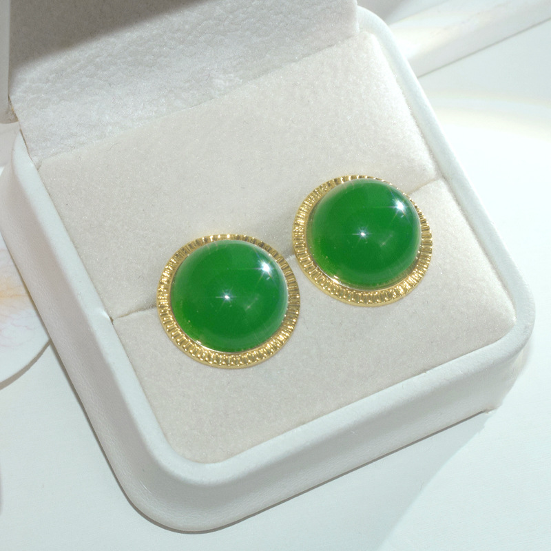 가벼운 럭셔리 천연 라이트 그린 칼세도니 달걀 표면 별 귀걸이 녹색 옥 반 마노 여성 귀걸이 보석 도매