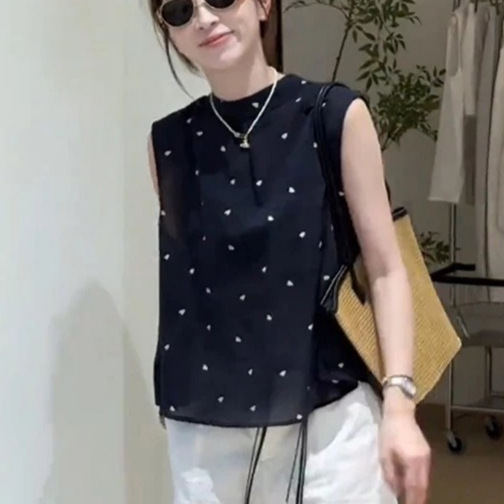 Korean-style back-tie sleeveless shirt for women, 2026 summer new versatile loose-fitting tank top, stylish and trendy top Korean-style back-tie sleeveless shirt for women, 2026 summer new versatile loose-fitting tank top, stylish and trendy top