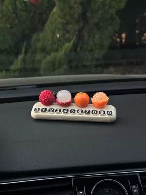 Cartoon Car Parking Sign, Temporary Parking Number Plate for Moving Car, High-End Car Phone Moving License Plate (Nömrəli dayanma kartı) - lychee-half-peeled-lychee-orange-half-peeled-orange-white-large-number-plate-free-traceless-glue