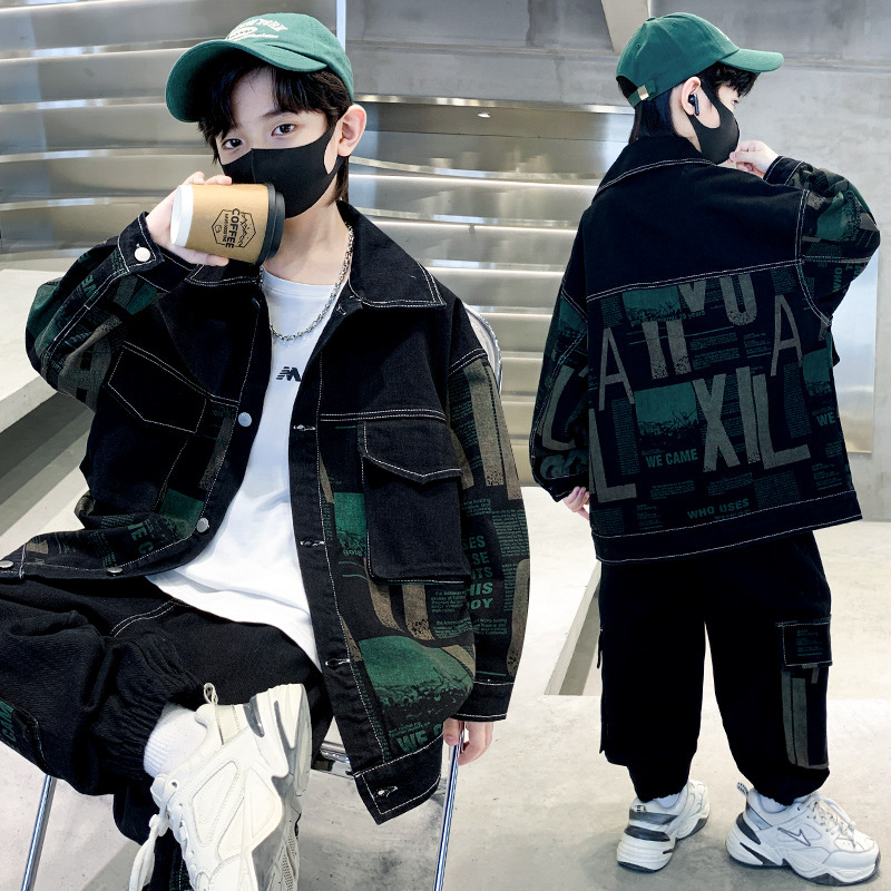 Berniuko džinsinis kostiumas 2024 m., nauji drabužiai, dideliems vaikams, pavasario ir rudens stiliaus, sprogstamasis, dviejų dalių komplektas, sportinis, madingas_voghion.com