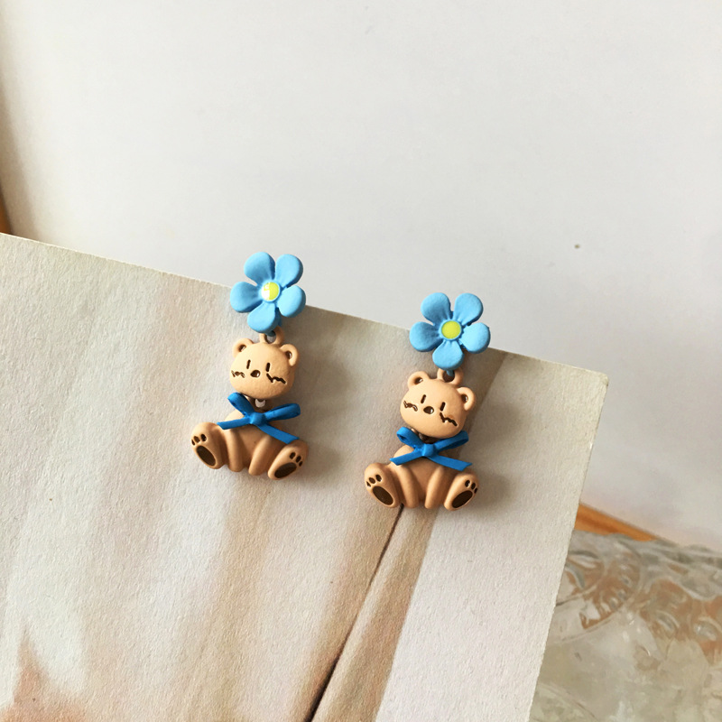 Design cute fresh cartoon earrings