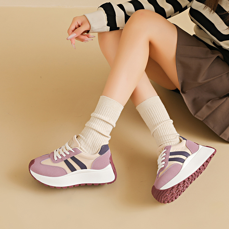 Zapatos de mujer con suela gruesa primavera nuevos zapatos de mujer transpirables de malla tejidos con suela gruesa de altura zapatos de viaje versátiles