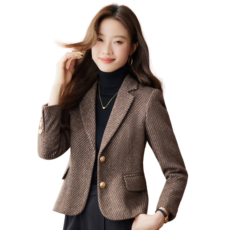 咖色条纹西装外套女2025新款秋季气质修身小个子毛呢秋冬西服上衣|undefined
