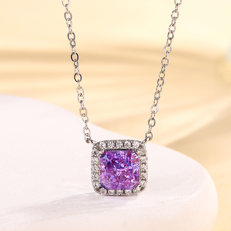 Flor de hielo cortada púrpura diamante colgante con cadena