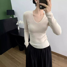 U领毛衣打底衫女秋冬2024新款修身高级感皮内搭长袖针织衫上衣