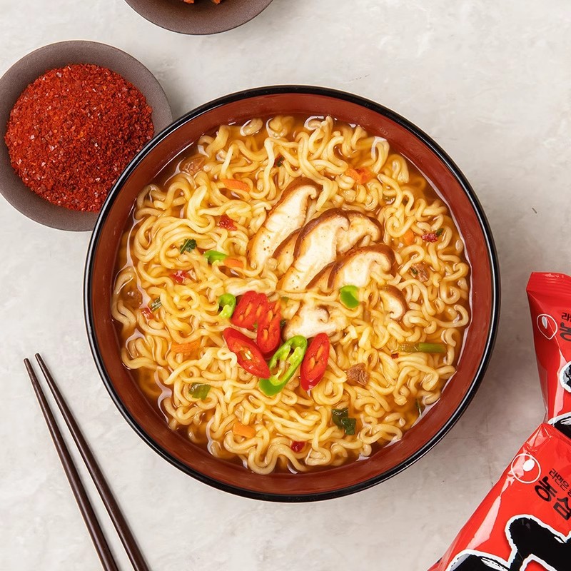 Nongshim Spicy Ramen Spicy Cabbage Ramen Beef Noodles Korean Cheese Kimchi Instant Noodles Convenient Instant Noodles 600g