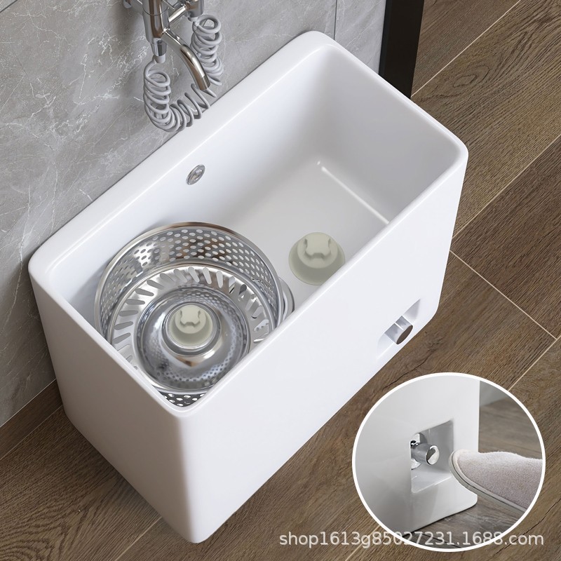ベランダの足はモップの池の陶磁器のモップの池を制御します。|undefined