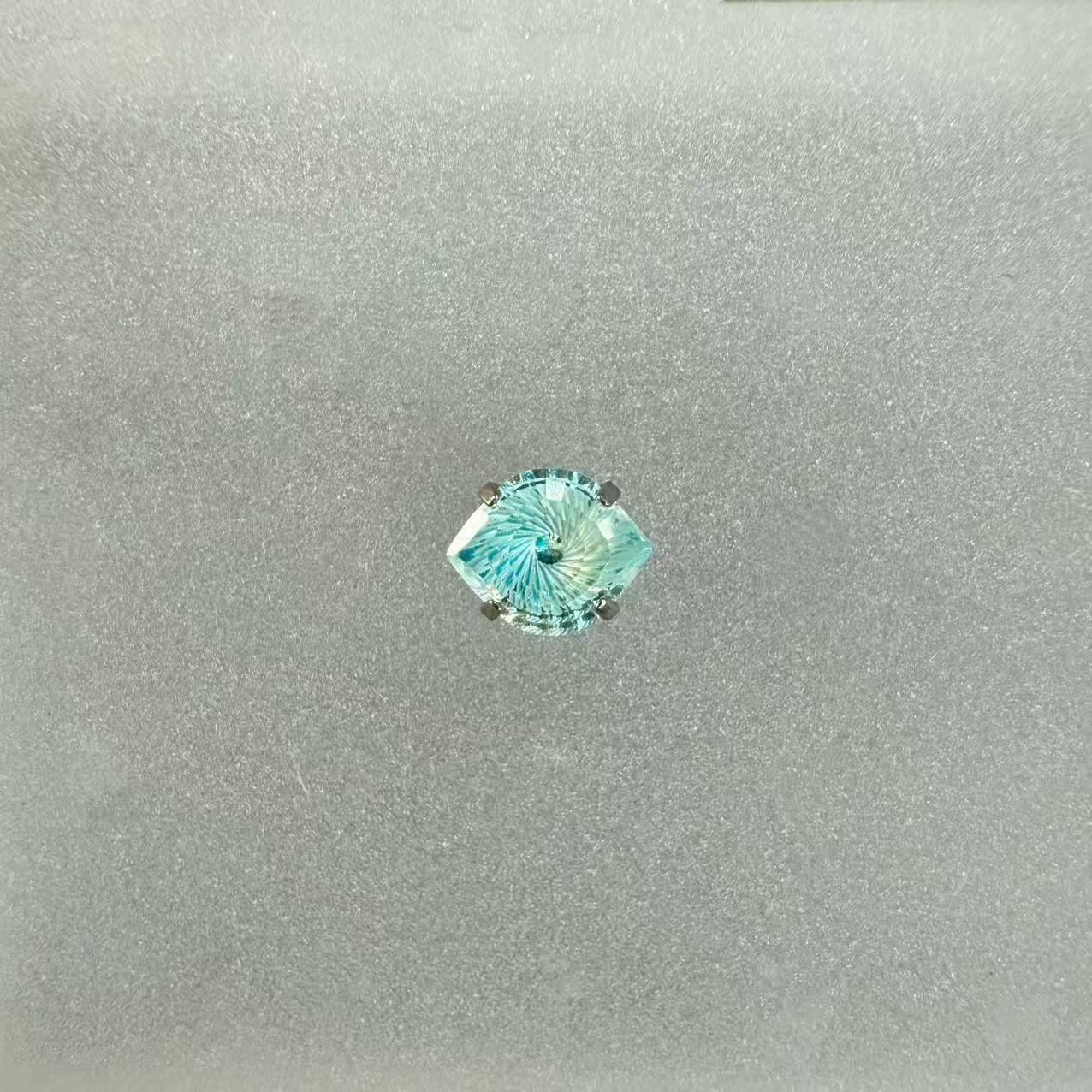 广格F136 Titanium Alloy 碗托恶魔之眼5A级 Cubic Zirconia Ear Stud Two Tone 渐变6*7.5眼睛 Ear Stud