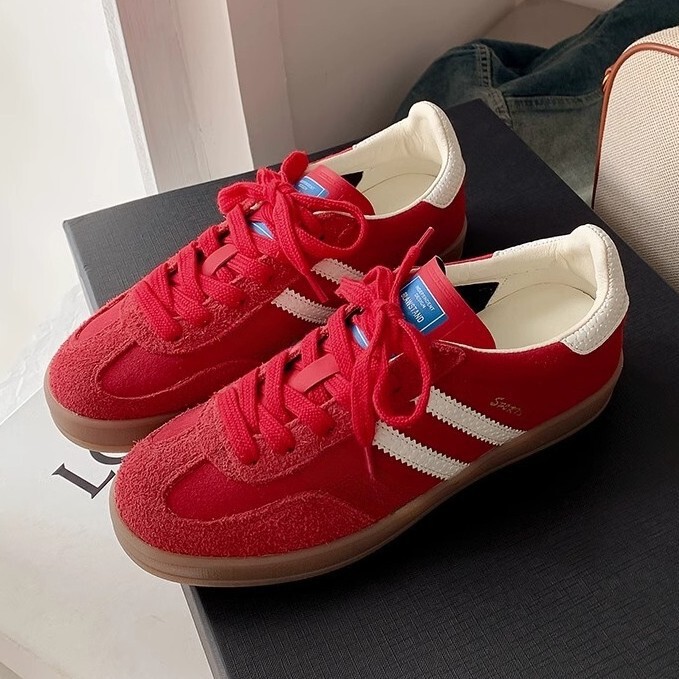 Knock soft cowhide! Genuine Leather Retro Red German Training Shoes Women's Korean-style Lace-up Flat Casual Sneakers Sports Forrest Gump Shoes Knock soft cowhide! Genuine Leather Retro Red German Training Shoes Women's Korean-style Lace-up Flat Casual Sneakers Sports Forrest Gump Shoes