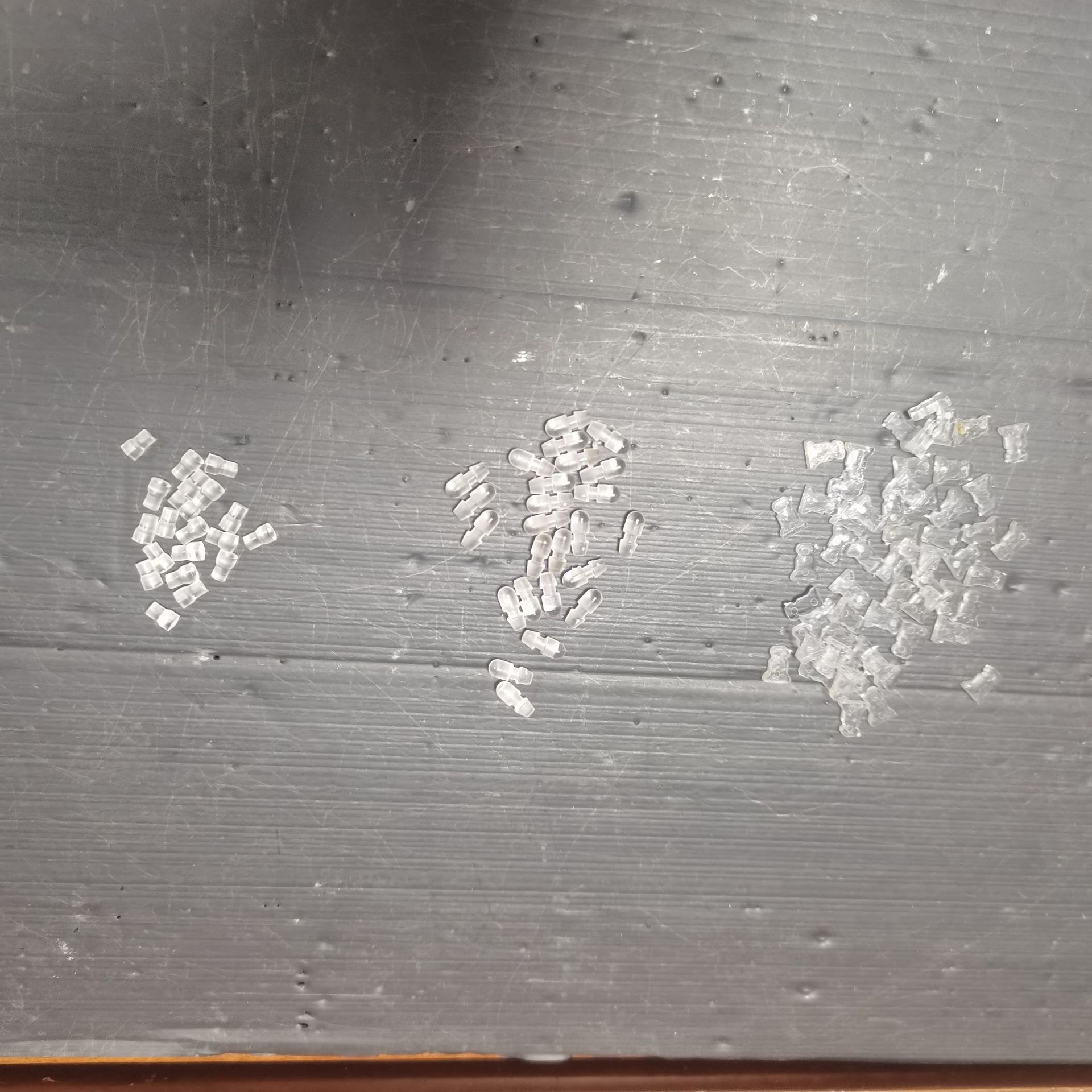 厂家供应透明灯柱、灯珠、灯片