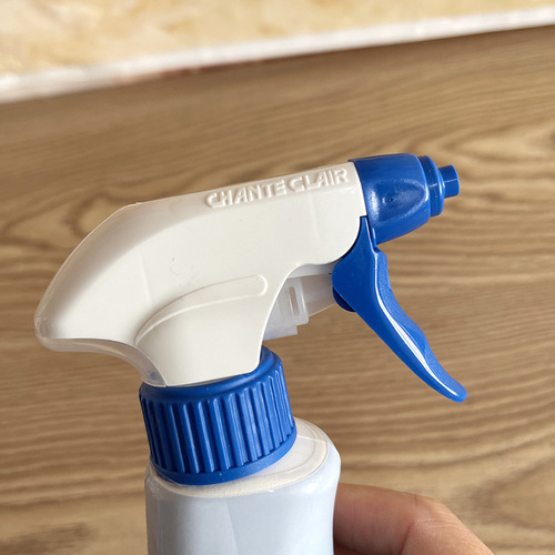 General Trade Italian Rooster Collar and Neck Cleaner Spray, Yellow and Stain Remover, Collar Cleaner 500ml