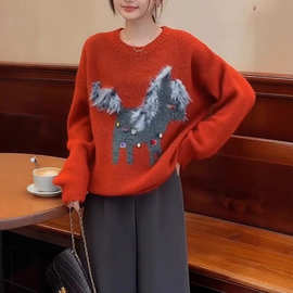 2025秋冬新款红色卡通图案毛衣女圆领长袖氛围感新年毛绒针织衫