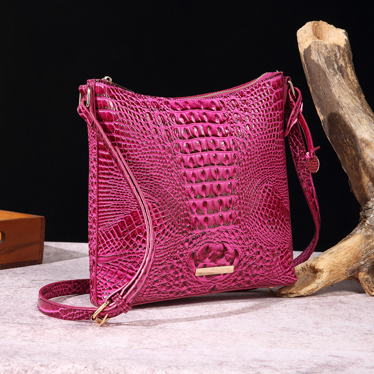 Retro Women's Bag Multi-color Crocodile Pattern Bags_voghion.com