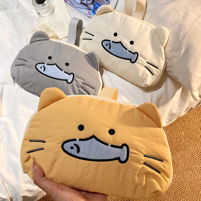 Hanging travel organizer bag, intimate clothing storage bag, cartoon fish design, three-in-one storage bag for intimate clothing