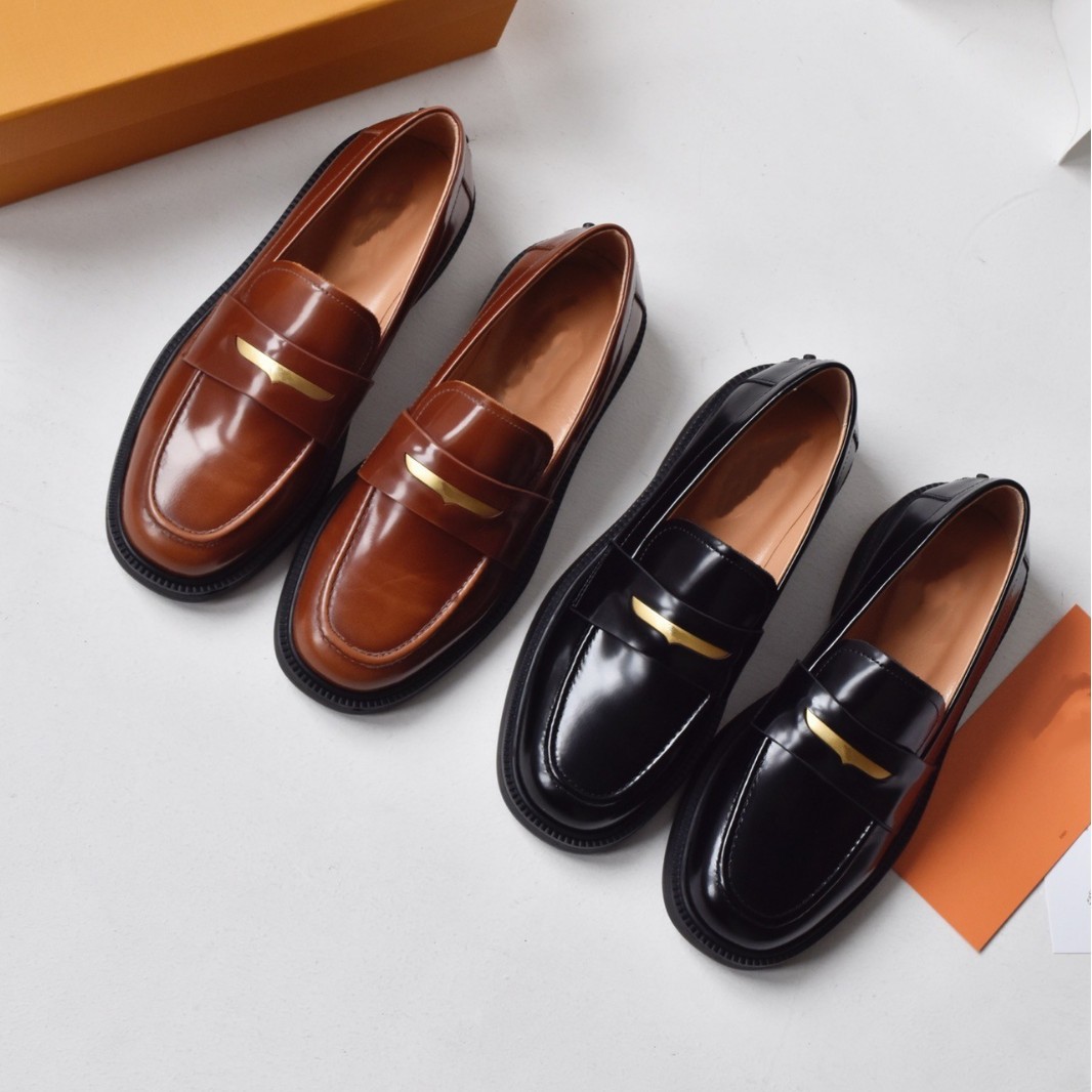 Qadın dəri loafer ayaqqabı, retro slip-on model