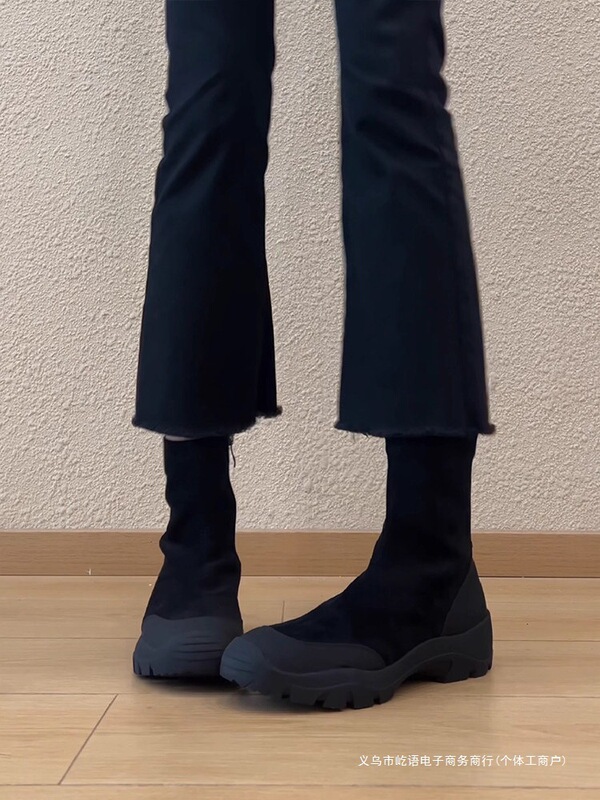 Casual and Comfortable Round-Toe Side Zipper Sports Sock Boots Slim Boots for Women 2025 Autumn New Versatile Short Boots for Commuting Casual and Comfortable Round-Toe Side Zipper Sports Sock Boots Slim Boots for Women 2025 Autumn New Versatile Short Boots for Commuting