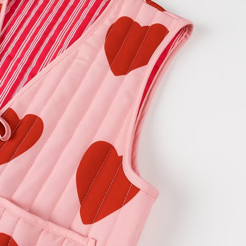 Naisten vaatteet syksyllä 2024 uusi katumuoti rento V-love-toppi_voghion.com