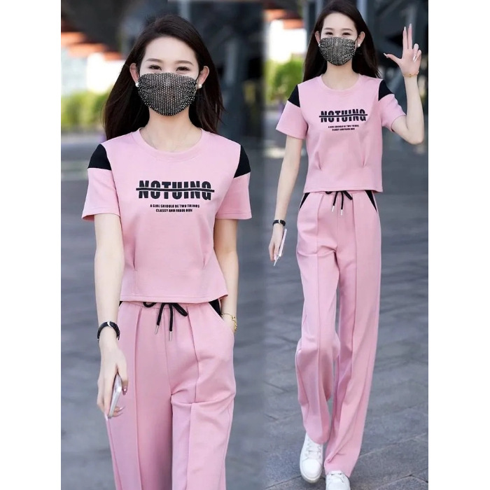 핑크색 정장