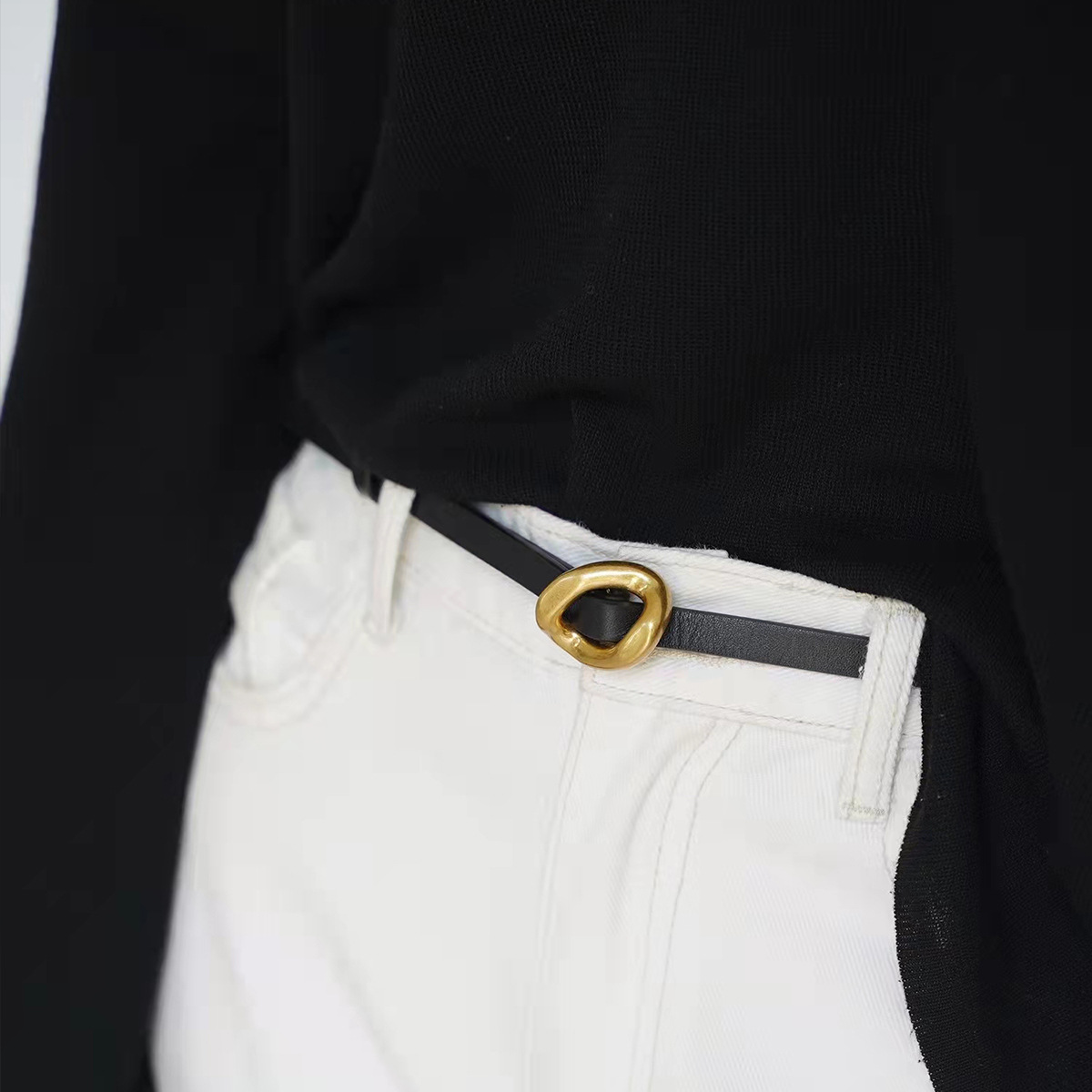 De una sola pieza a partir de lote primera capa de piel de vaca Correa delgada ajustable libre de cuero genuino de las mujeres simple cinturón de hebilla de cobre retro todo partido