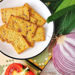 Whole box of 10 pounds in bulk Huangji Jiu Vegetables Light and Crisp Fruit and Vegetable Tough Biscuits Individually Packaged Leisure Snacks Wholesale